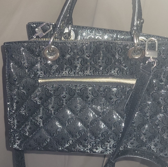 Guess bag - Picture 2 of 3